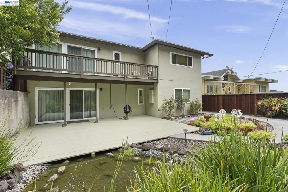 3801 Fleetwood Drive San Bruno, CA 94066