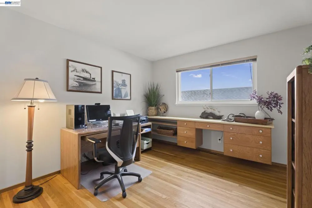 3801 Fleetwood Drive San Bruno, CA 94066
