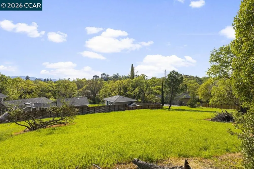 1081 Scots Ln Walnut Creek, CA 94596