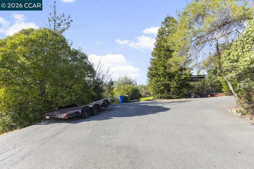 1081 Scots Ln Walnut Creek, CA 94596