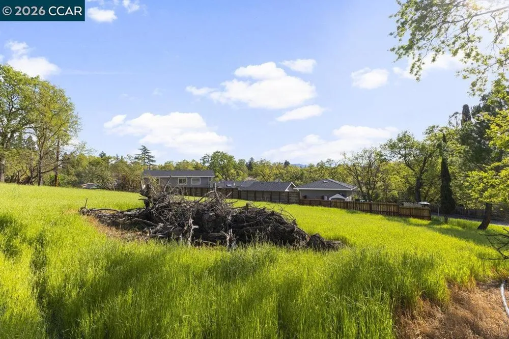 1081 Scots Ln Walnut Creek, CA 94596