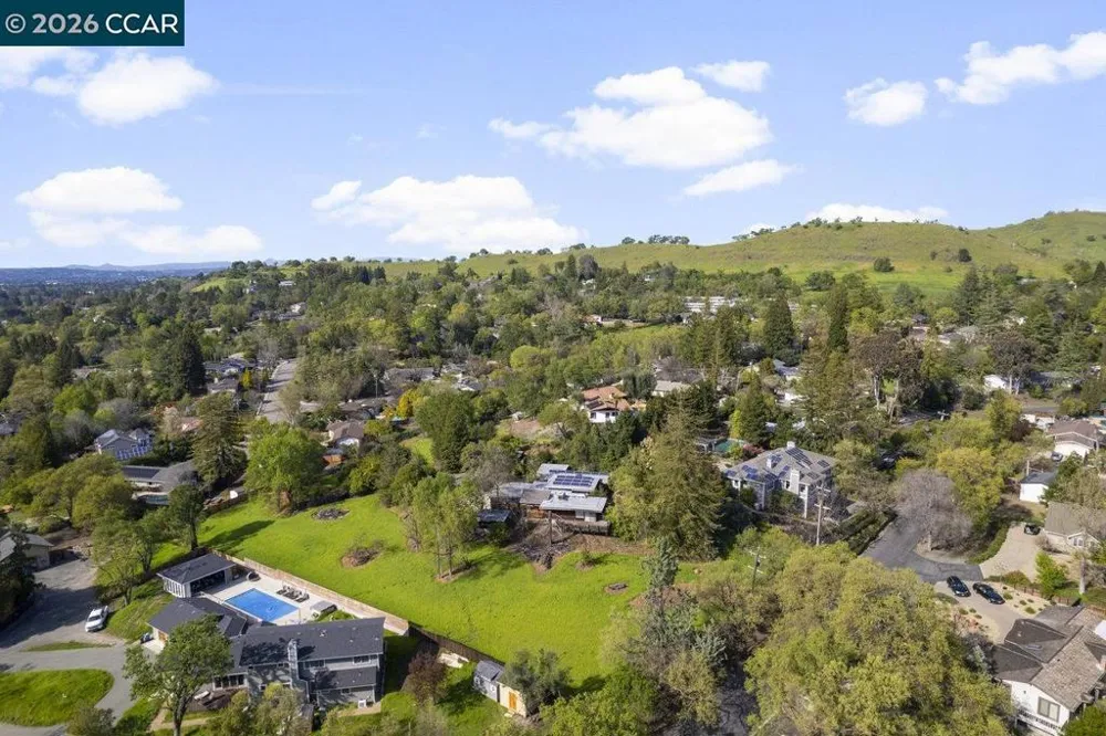 1081 Scots Ln Walnut Creek, CA 94596