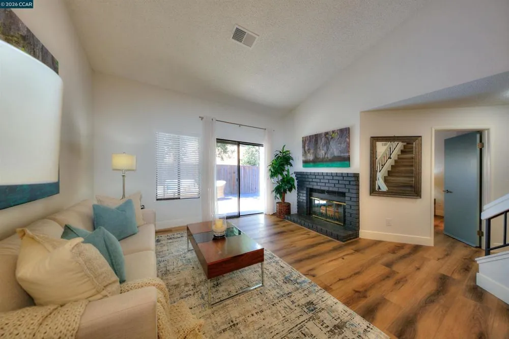 105 Coventry Hercules, CA 94547