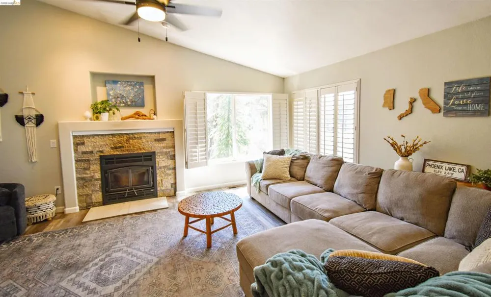 14545 Lake Vista Dr Sonora, CA 95370