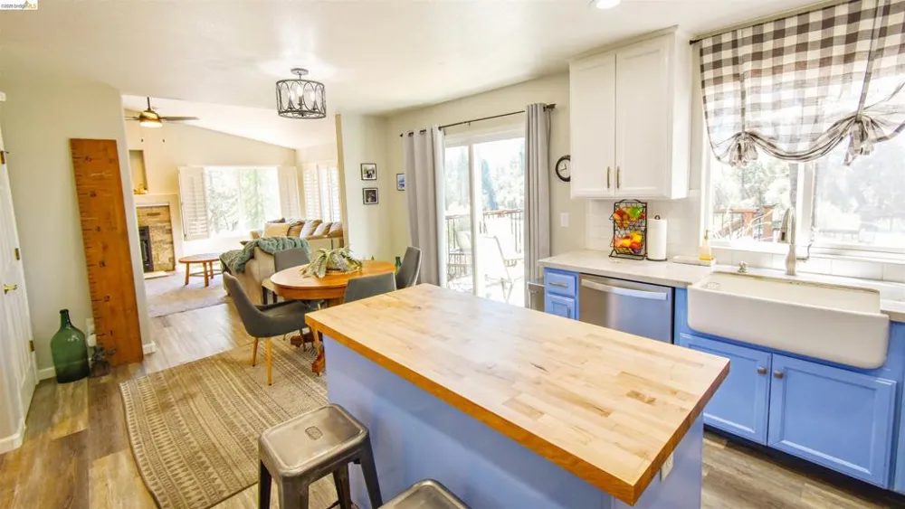 14545 Lake Vista Dr Sonora, CA 95370