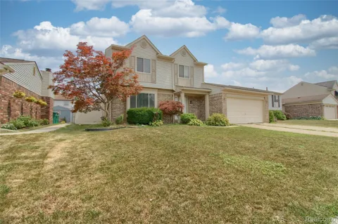 22171 Knollwood Drive