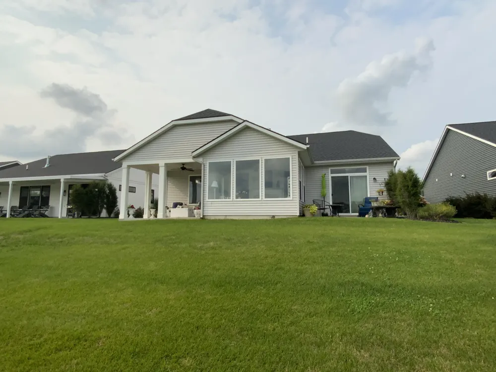2942 Isle Water Drive Plainfield Charter Township, MI 49306