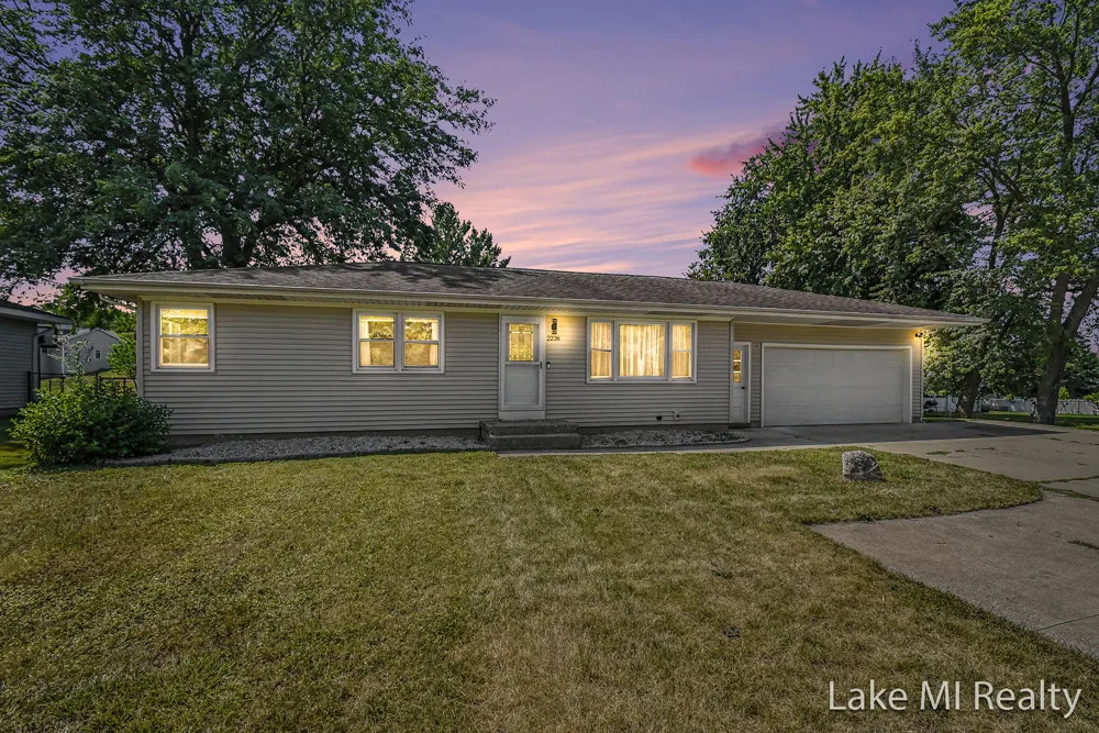 2238 52nd Street SW Wyoming City, MI 49519