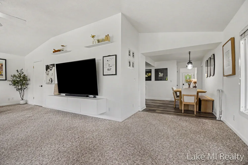 2238 52nd Street SW Wyoming City, MI 49519