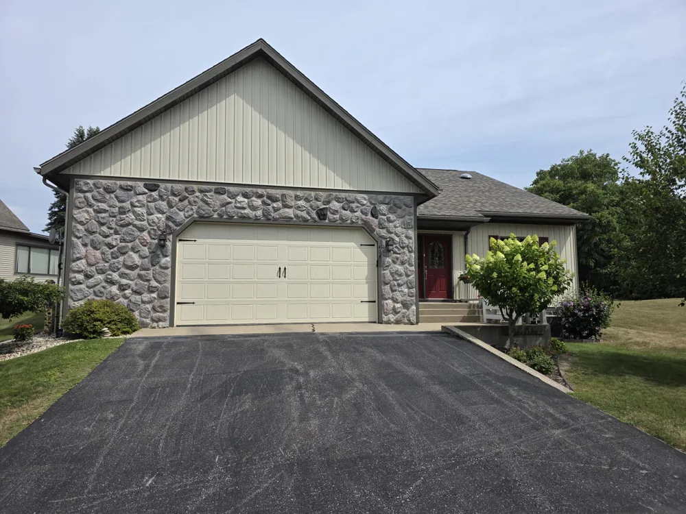 404 Vienna Lane Fremont City, MI 49412