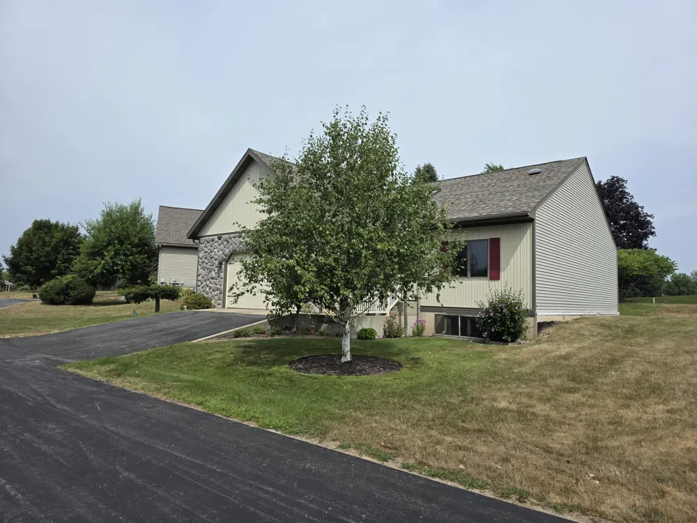 404 Vienna Lane Fremont City, MI 49412