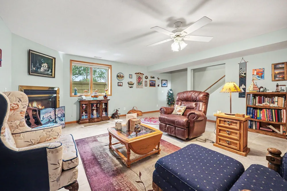 404 Vienna Lane Fremont City, MI 49412