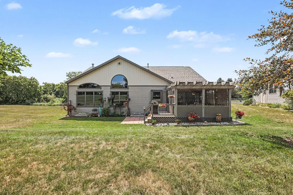 404 Vienna Lane Fremont City, MI 49412