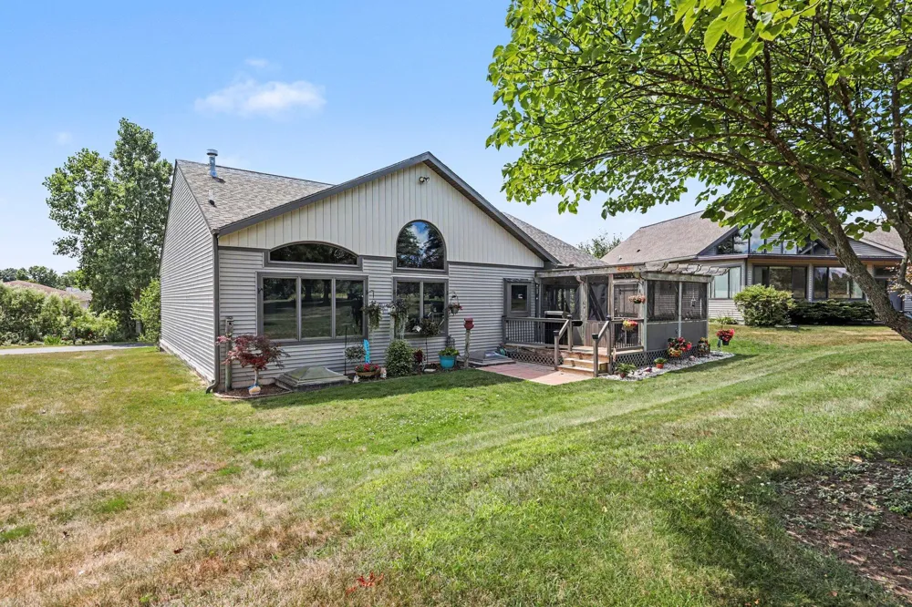 404 Vienna Lane Fremont City, MI 49412