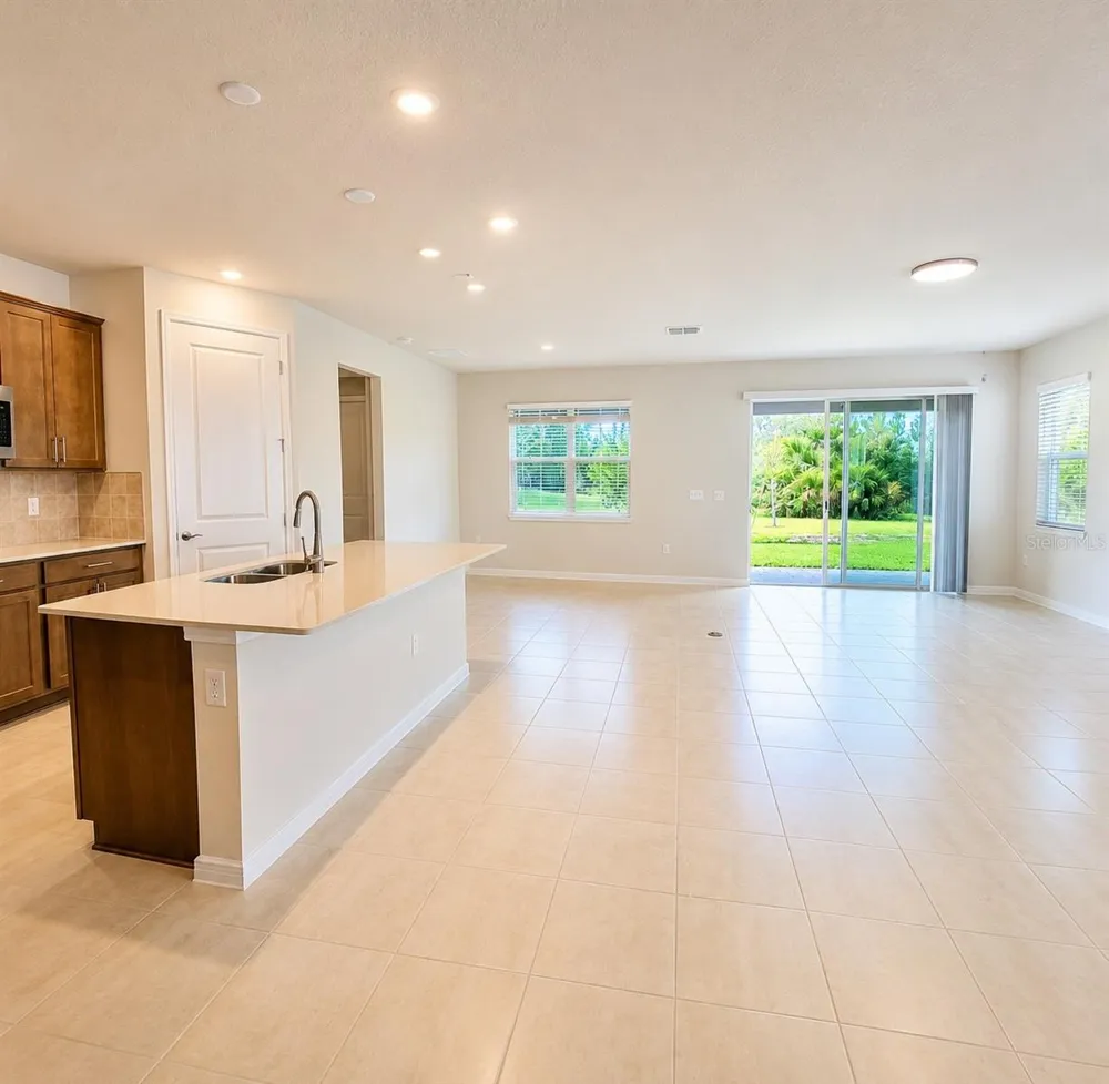 17391 SAW PALMETTO AVENUE Clermont, FL 34714
