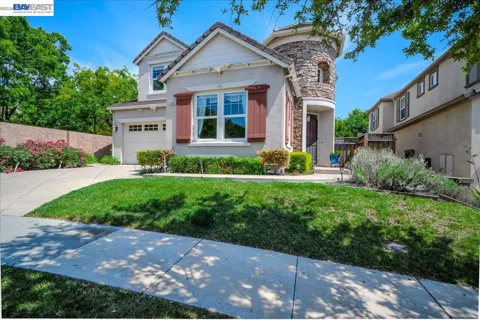 2560 Calabria Ct
