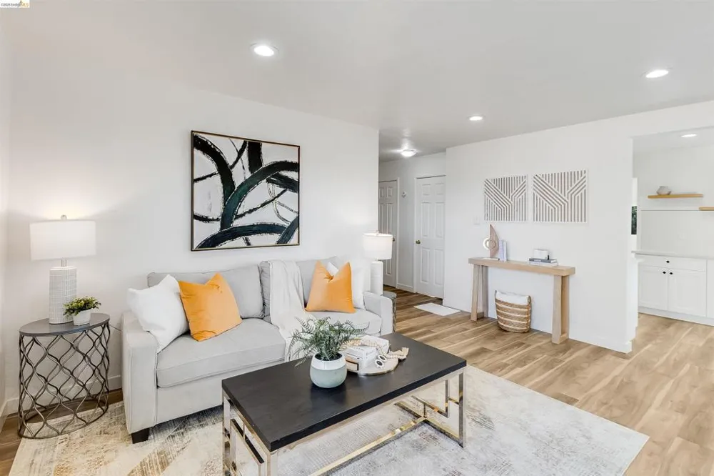 826 Benicia Rd Vallejo, CA 94591