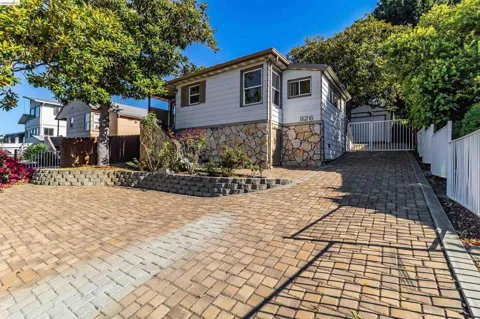 826 Benicia Rd