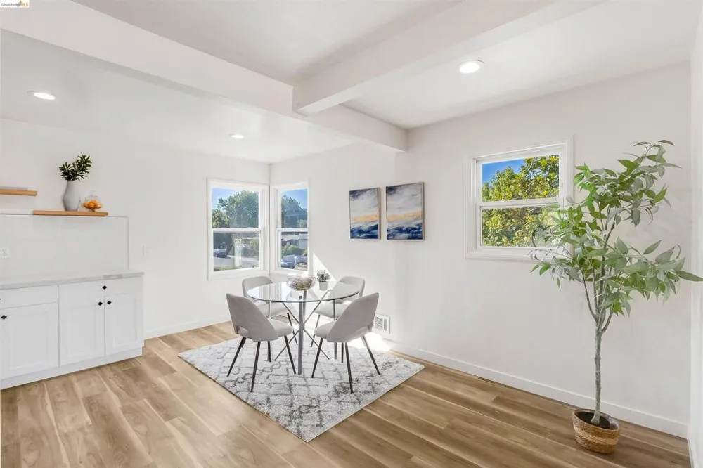 826 Benicia Rd Vallejo, CA 94591