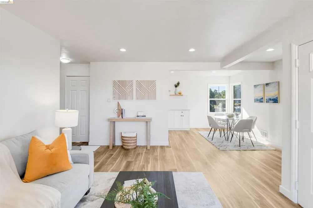 826 Benicia Rd Vallejo, CA 94591
