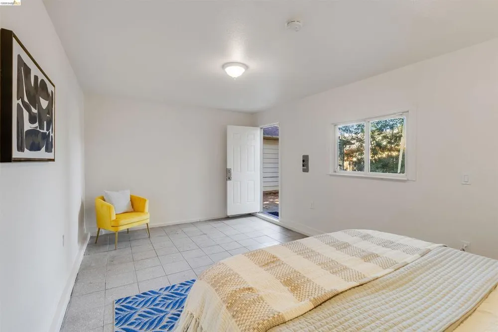 826 Benicia Rd Vallejo, CA 94591