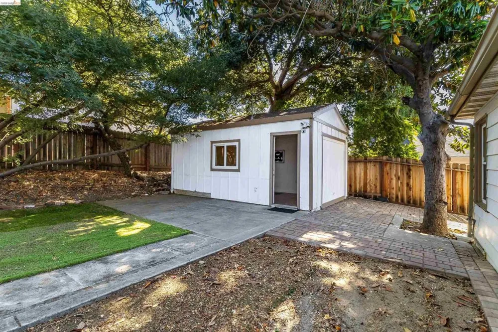 826 Benicia Rd Vallejo, CA 94591