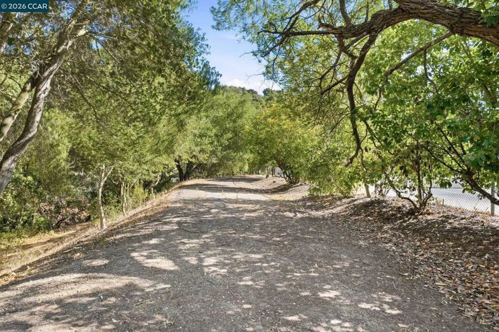 7650 Canyon Meadows Cir #F Pleasanton, CA 94588