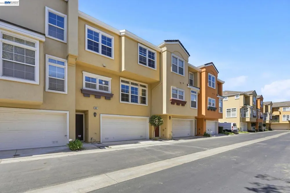 3581 Braxton Cmn Fremont, CA 94538