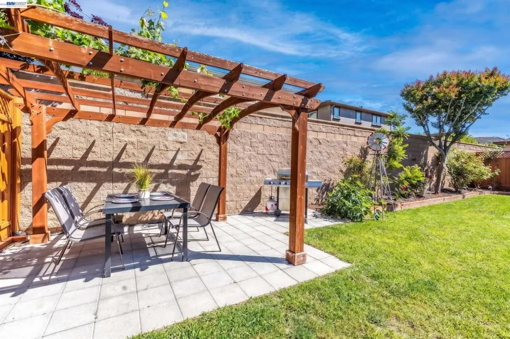 38475 Jacaranda Dr Newark, CA 94560