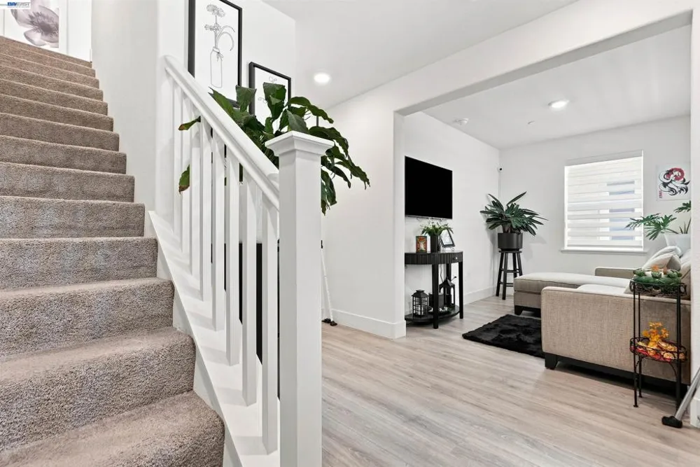 895 Manor Blvd San Leandro, CA 94579