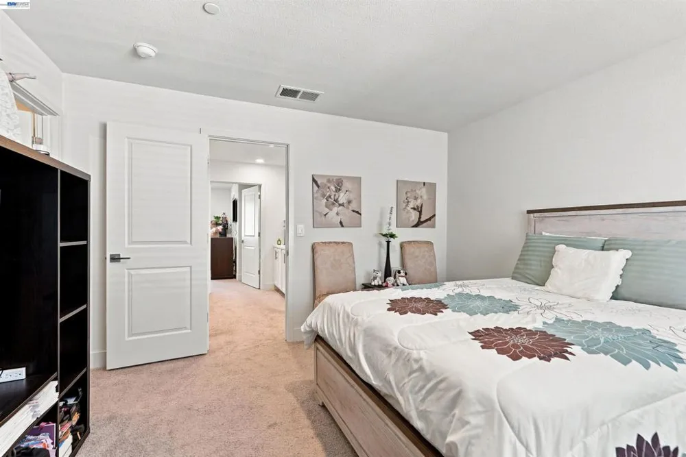 895 Manor Blvd San Leandro, CA 94579