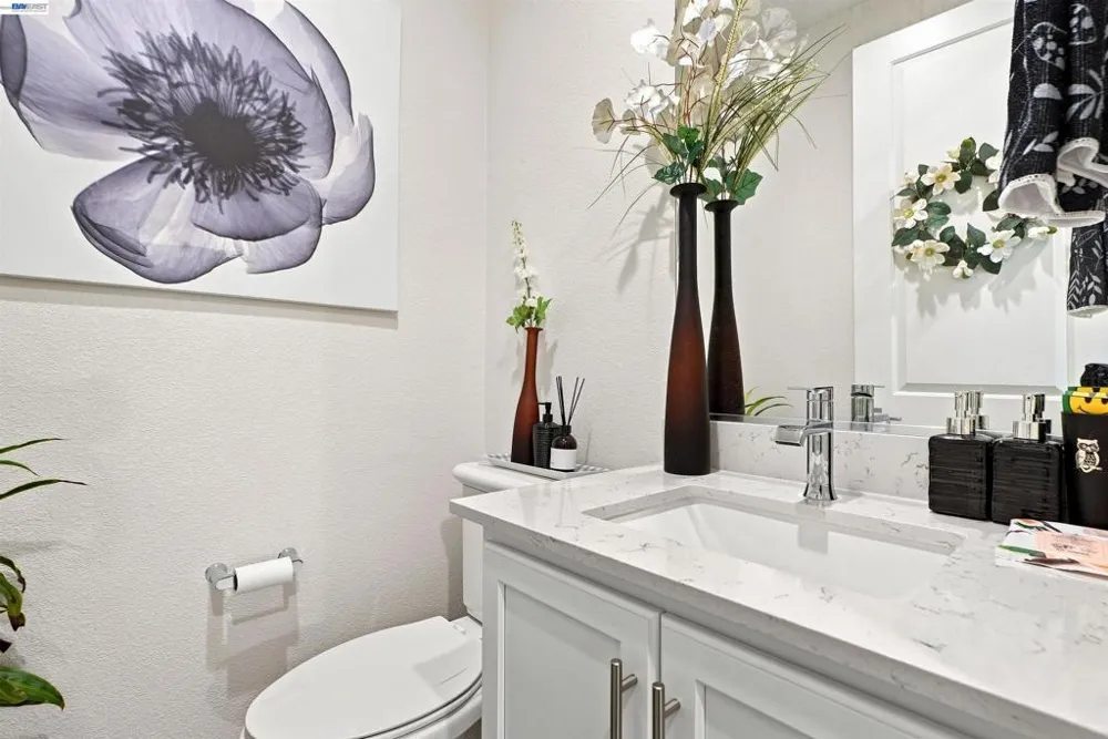 895 Manor Blvd San Leandro, CA 94579