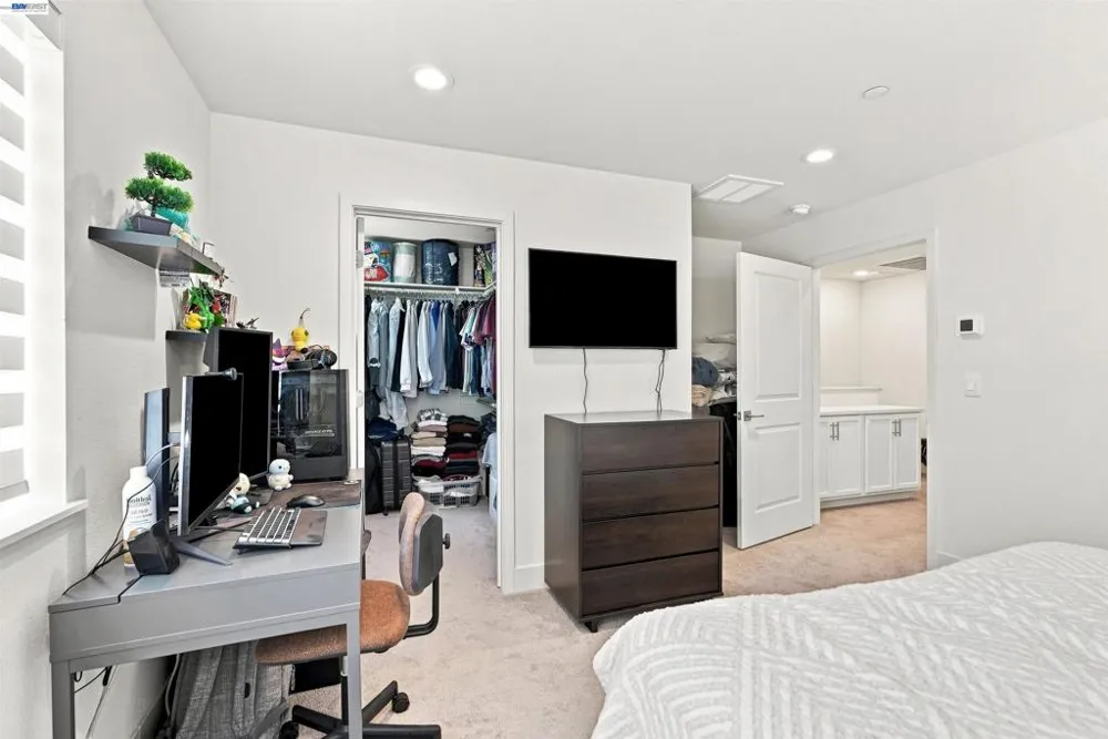 895 Manor Blvd San Leandro, CA 94579
