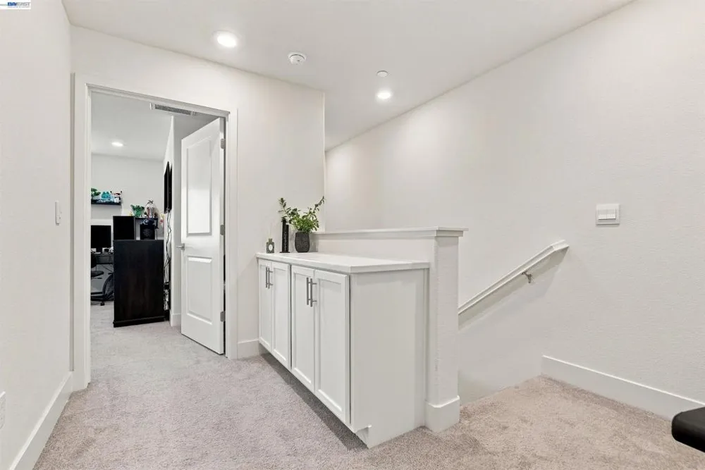 895 Manor Blvd San Leandro, CA 94579