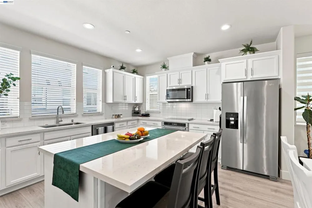 895 Manor Blvd San Leandro, CA 94579