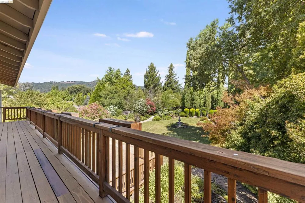 360 Via Palo Linda Fairfield, CA 94534