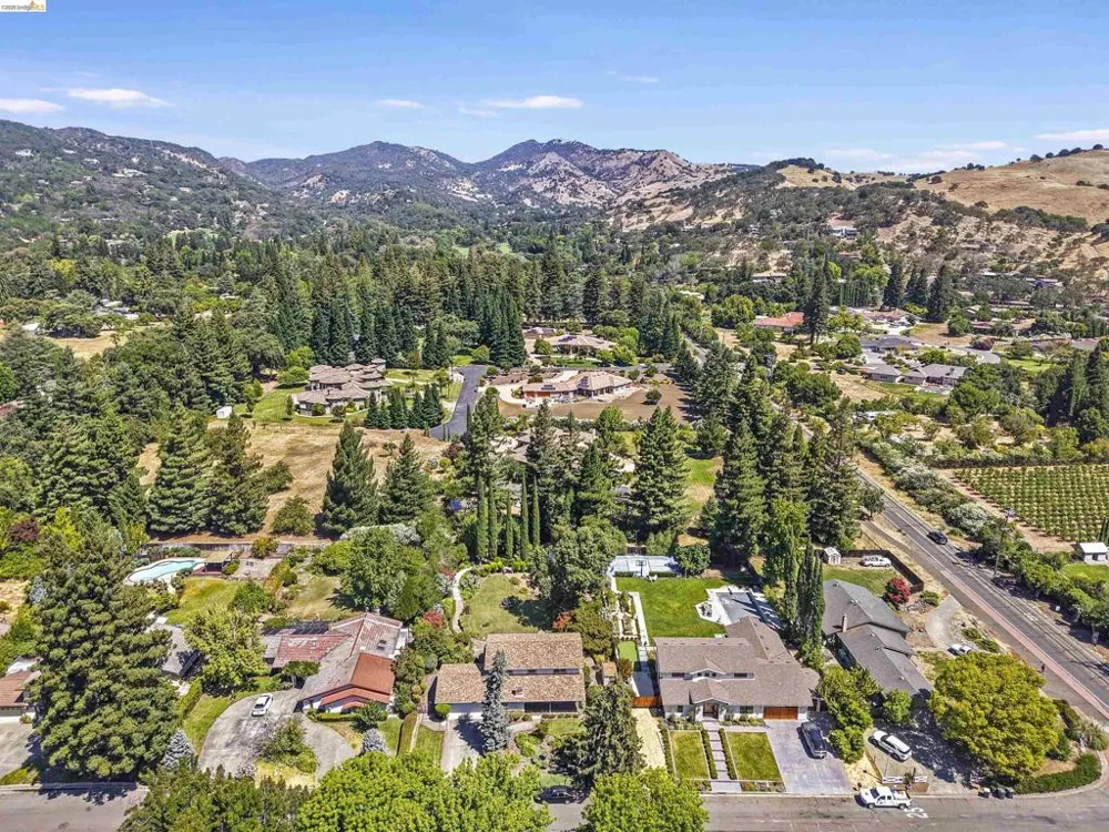 360 Via Palo Linda Fairfield, CA 94534