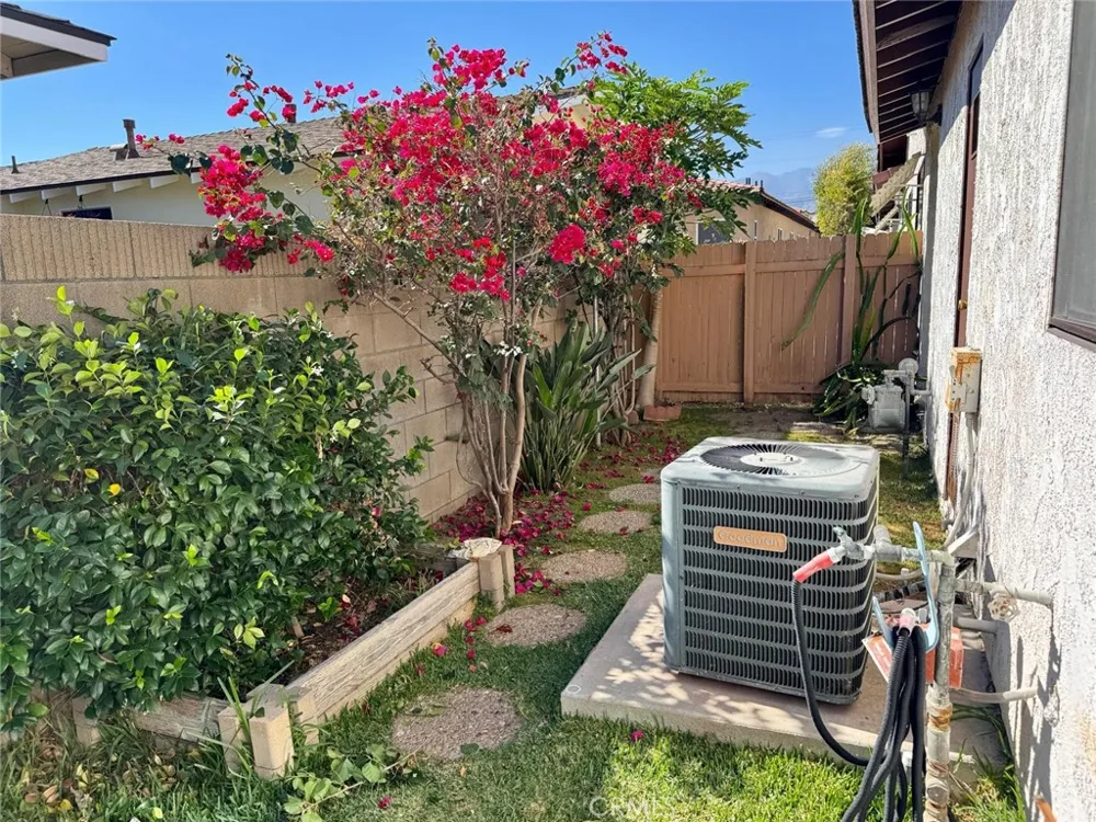 9626 Longden Avenue #B Temple City, CA 91780