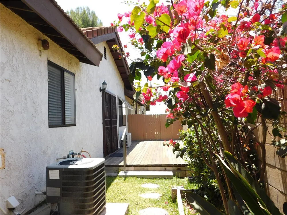 9626 Longden Avenue #B Temple City, CA 91780