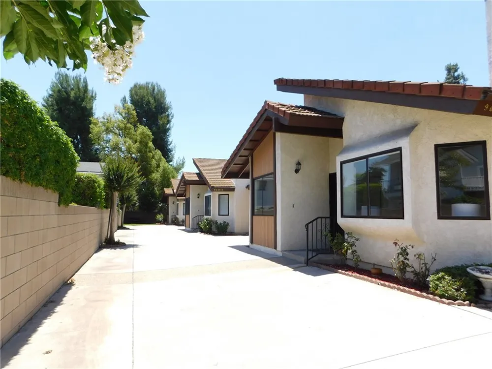 9626 Longden Avenue #B Temple City, CA 91780