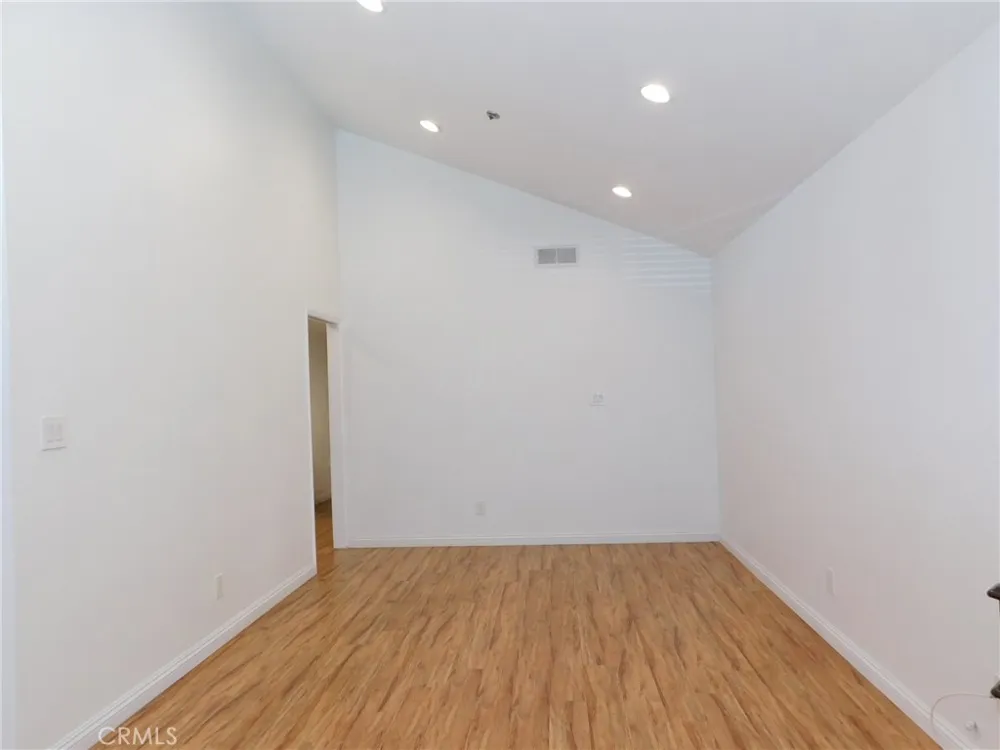 9626 Longden Avenue #B Temple City, CA 91780