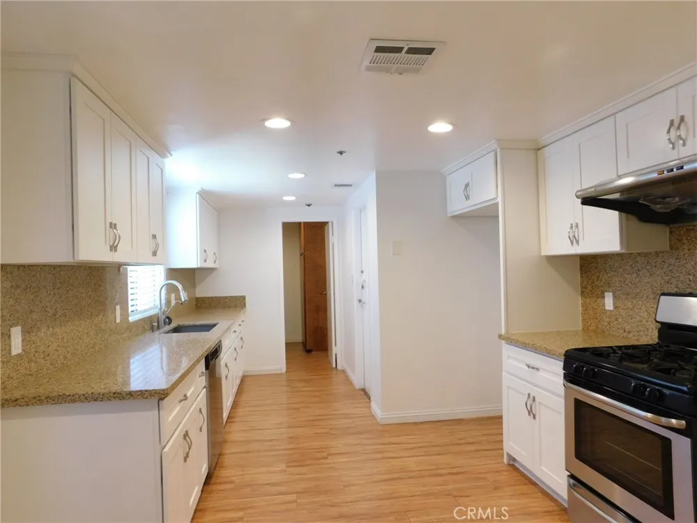 9626 Longden Avenue #B Temple City, CA 91780