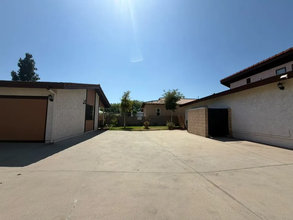 9626 Longden Avenue #B Temple City, CA 91780