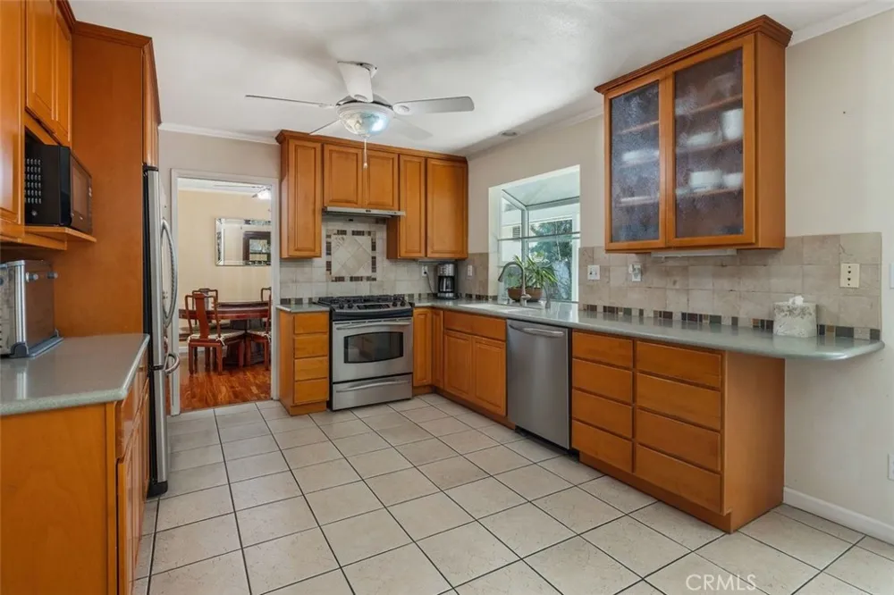 1734 Bluestone Monterey Park, CA 91755