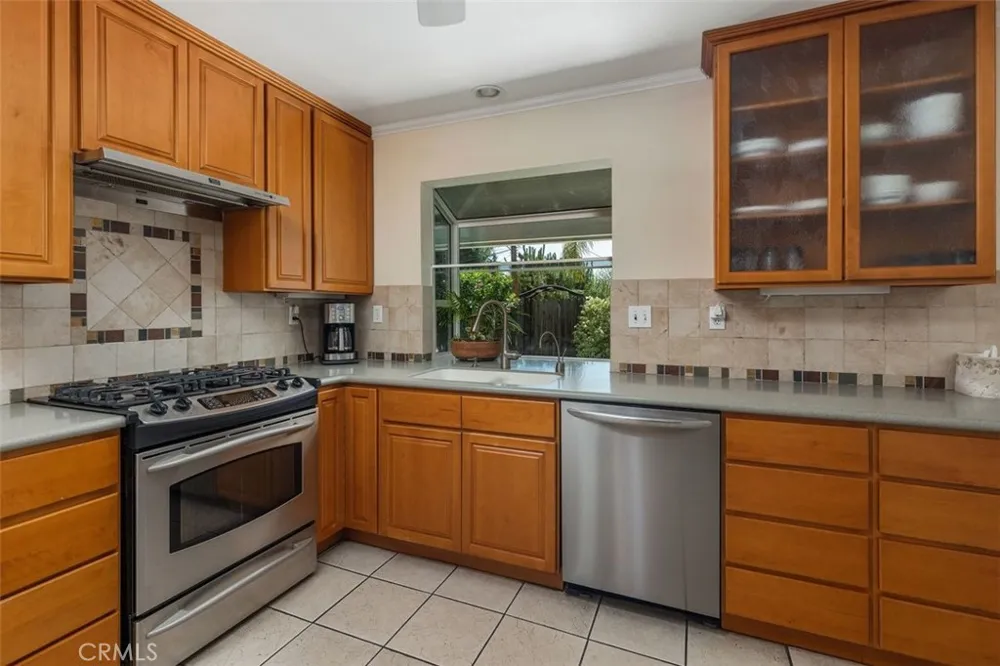 1734 Bluestone Monterey Park, CA 91755