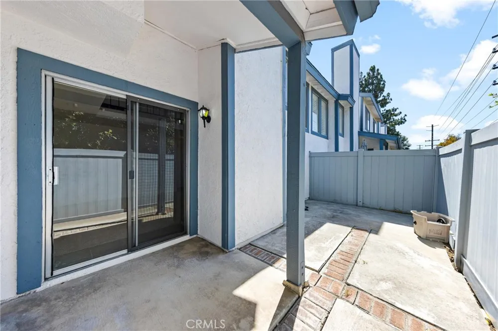 1637 Bridgeport West Covina, CA 91791