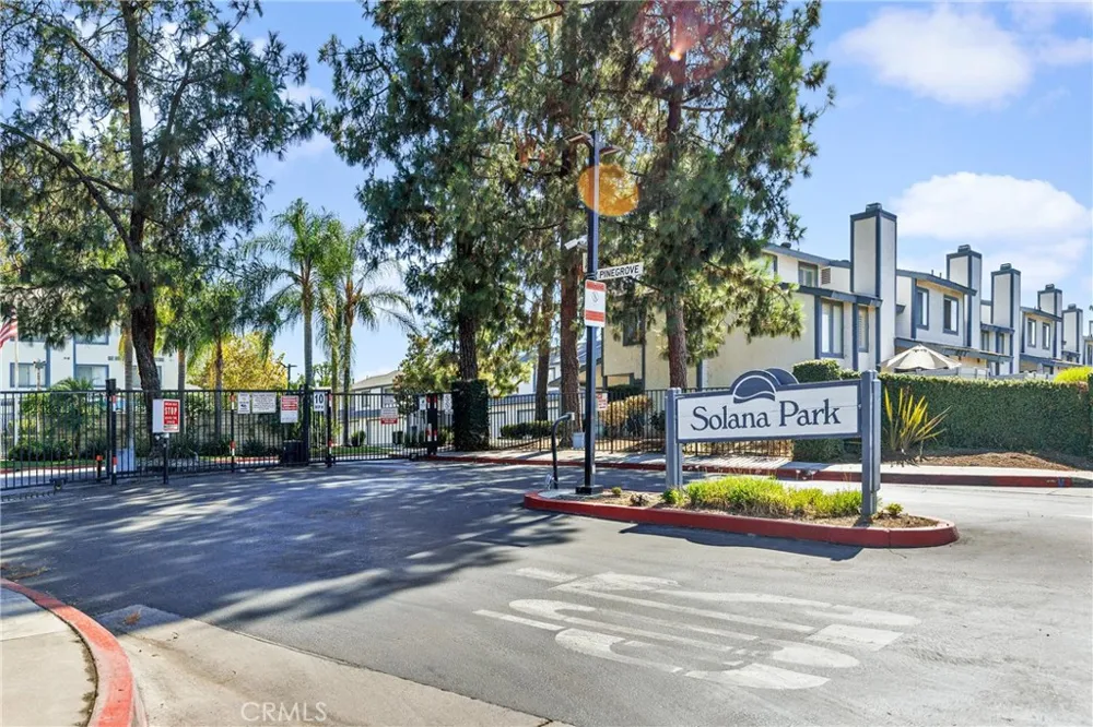 1637 Bridgeport West Covina, CA 91791