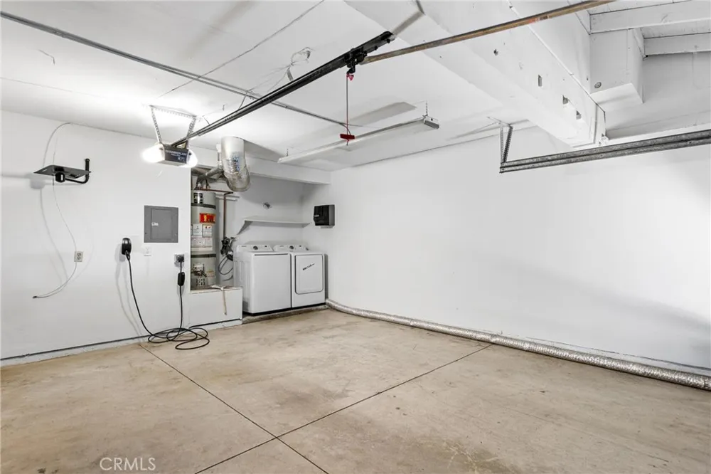 1637 Bridgeport West Covina, CA 91791