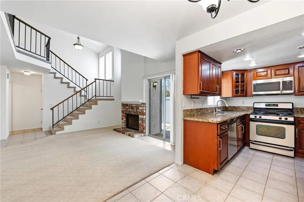 1637 Bridgeport West Covina, CA 91791