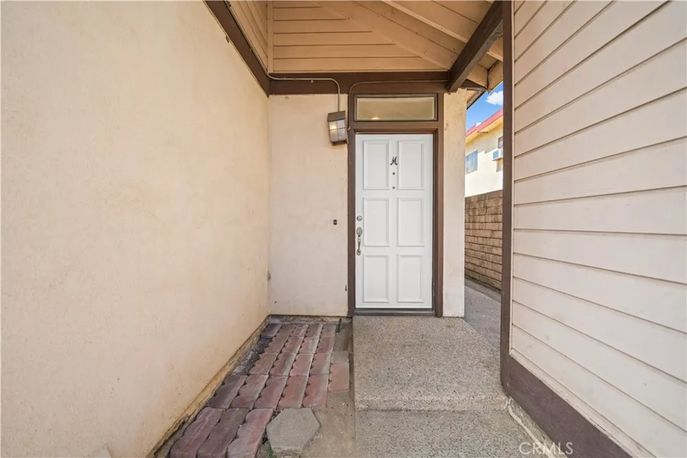 6060 Oak Street #M Huntington Park, CA 90255